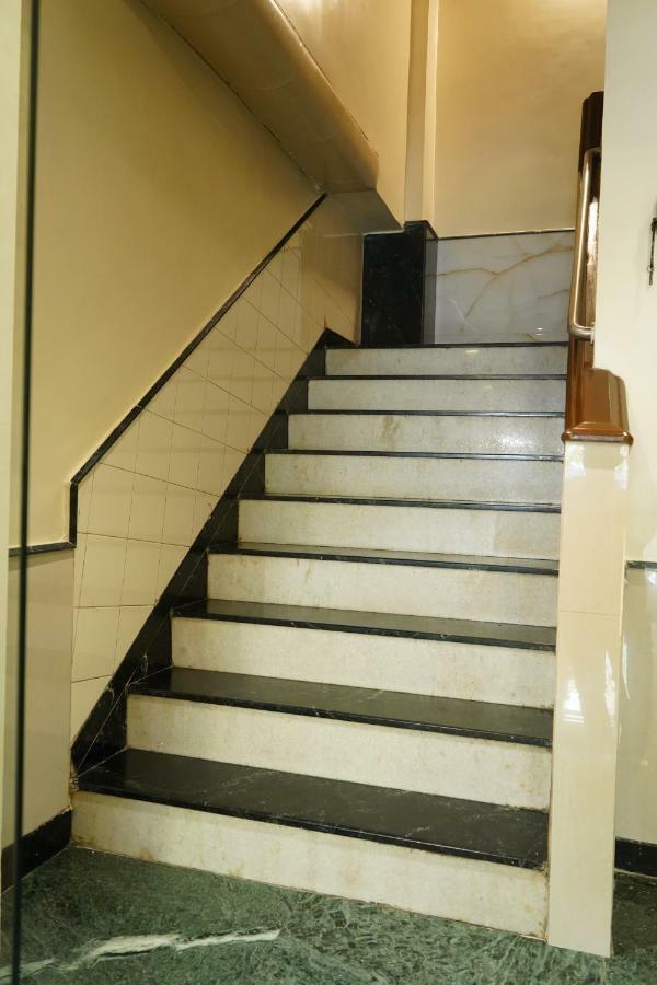 Sharda Residency Otel Mumbai Dış mekan fotoğraf