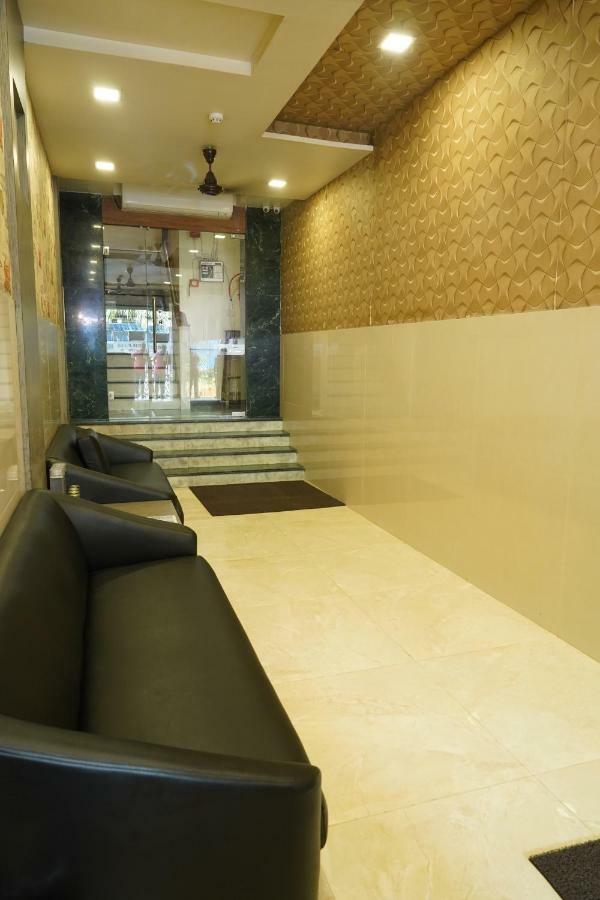 Sharda Residency Otel Mumbai Dış mekan fotoğraf